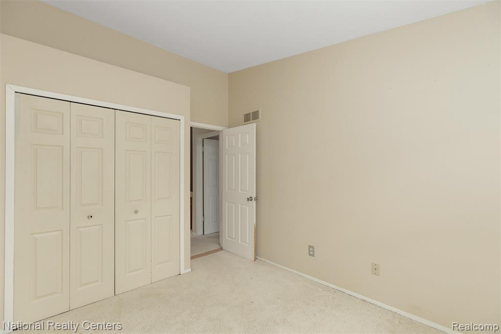 22353 PEACHTREE, Novi, MI — Photo 16
