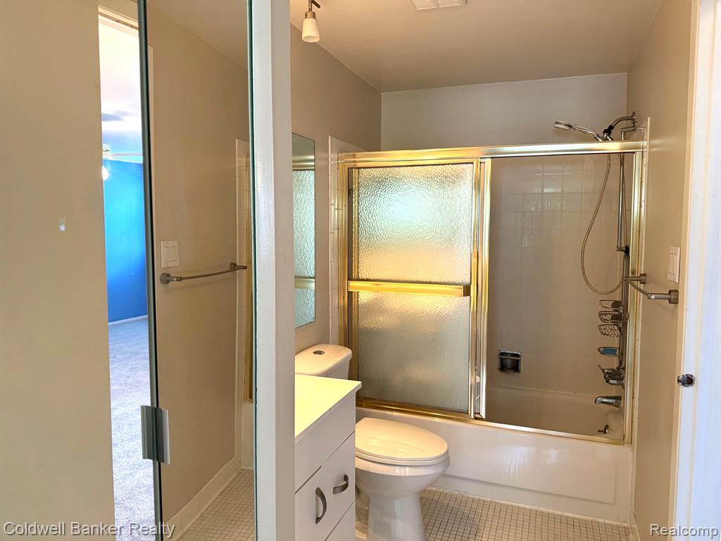1618 BRENTWOOD Drive, Troy, MI 48098 — Photo 9