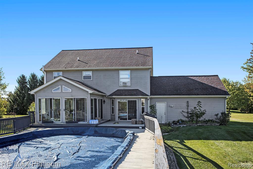 7819 Summer Breeze Trail, Howell, MI 48843 — Photo 16