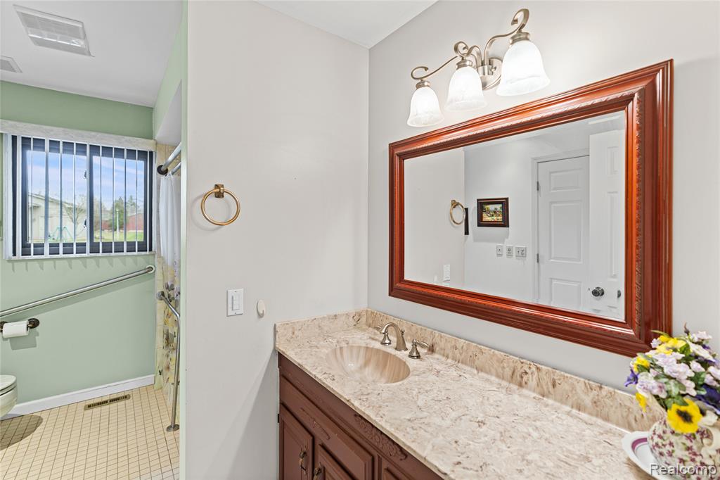 9080 E Lippincott Boulevard, Davison, MI 48423 — Photo 33