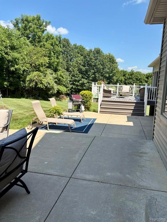 6435 Thompson Pond Drive, Whitmore Lake, MI 48189 — Photo 33