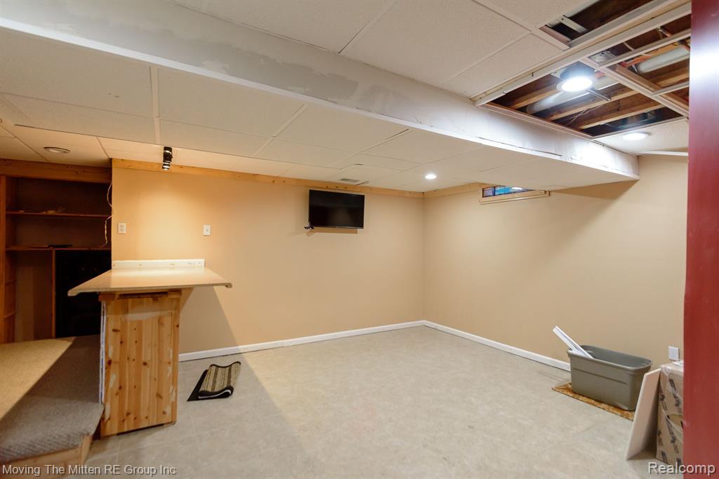 9084 W WALDEN Drive, Van Buren, MI 48111 — Photo 45