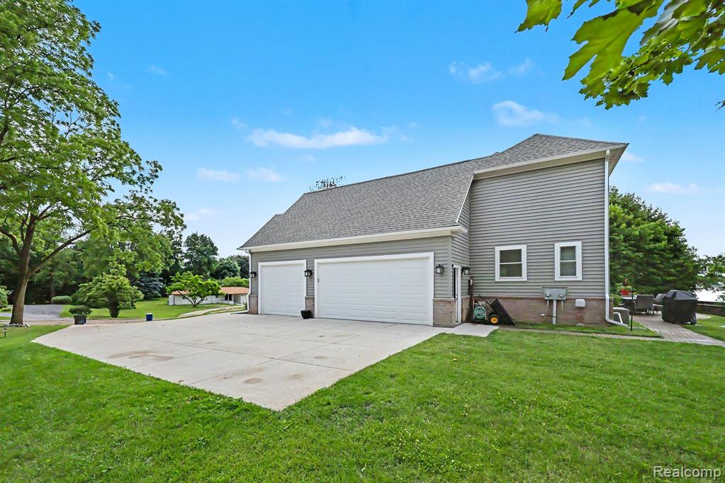 1660 Winthrop Road, Bloomfield, MI 48302 — Photo 38