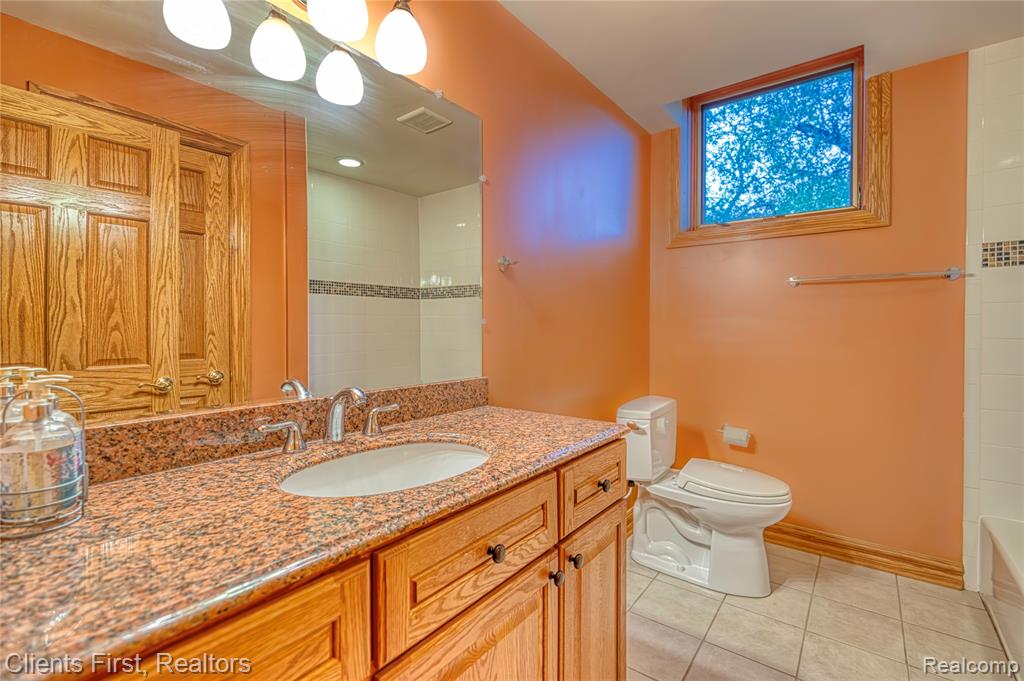 40600 8 Mile Road, Novi, MI 48167 — Photo 76