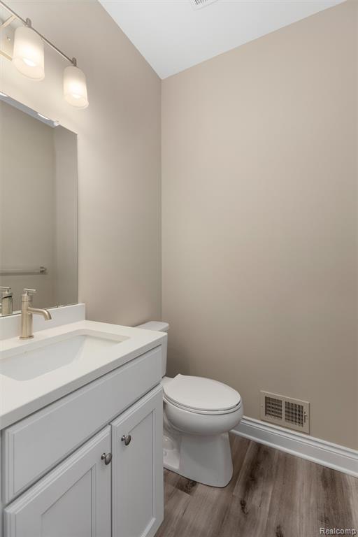 811 Balmoral Ln, Troy, MI 48085 — Photo 13
