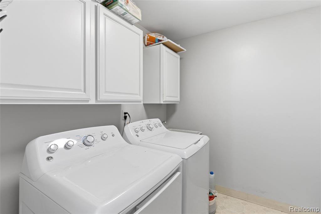 868 Yorktown Court, Northville, MI 48167 — Photo 21