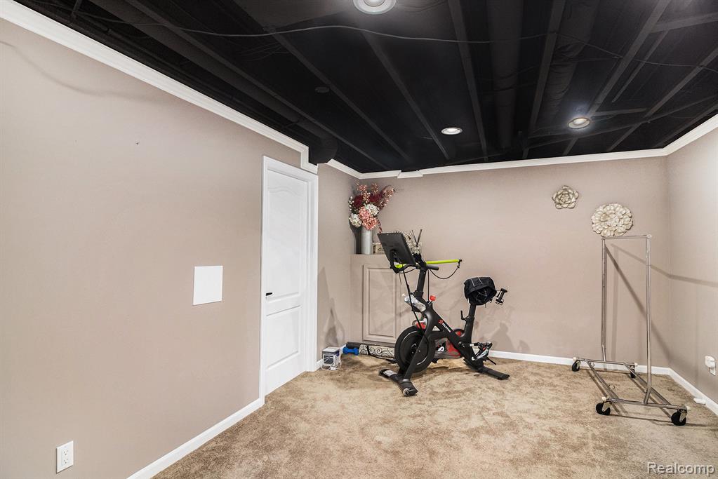 7970 Russell Drive, Westland, MI — Photo 31