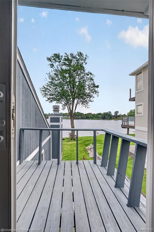 10219 Lakeside Drive, White Lake, MI — Photo 39