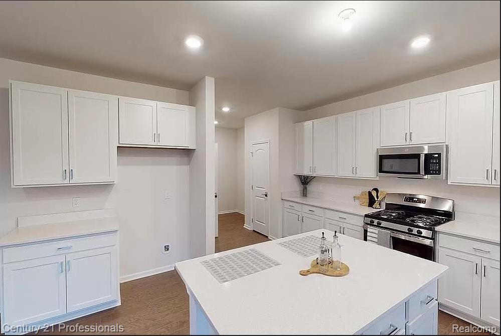 59505 LENNOX Drive, Washington, MI — Photo 3