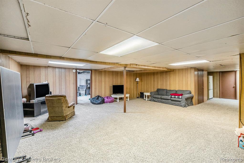4413 OLD CARRIAGE Road, Flint, MI 48507 — Photo 21