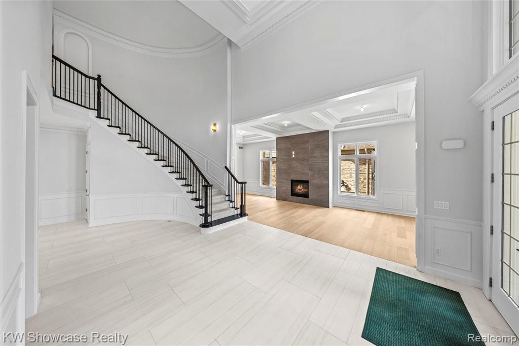 5512 Essex Court, West Bloomfield, MI — Photo 14