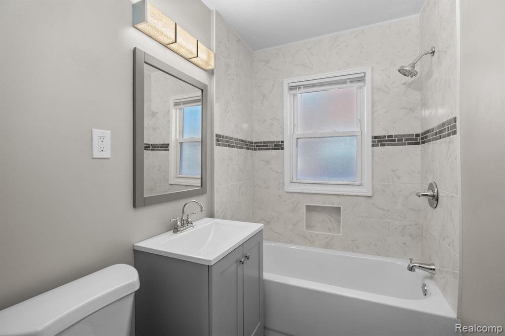6124 LODEWYCK Street, Detroit, MI 48224 — Photo 26