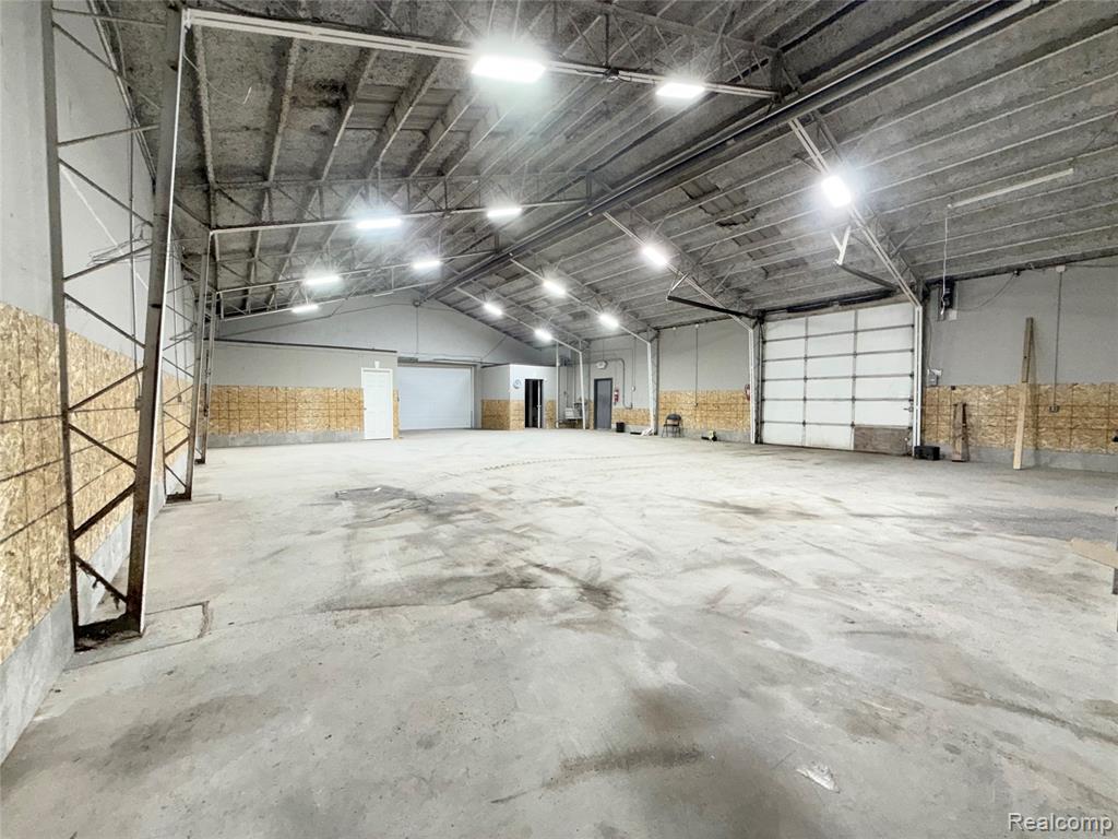4445 22 Mile Rd, Unit B, Shelby Twp, MI 48316 — Photo 6