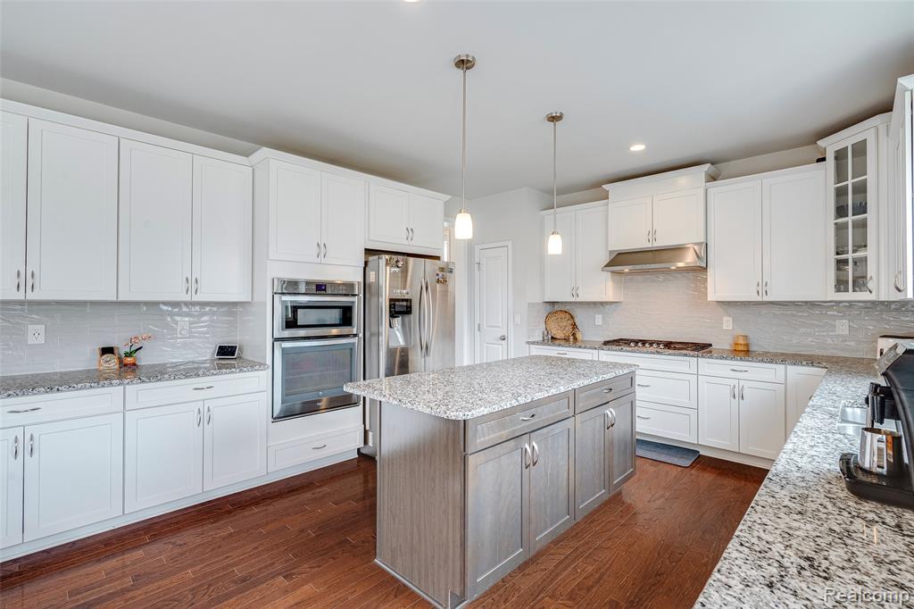 51011 Rockingham Drive, Canton, MI 48188 — Photo 15