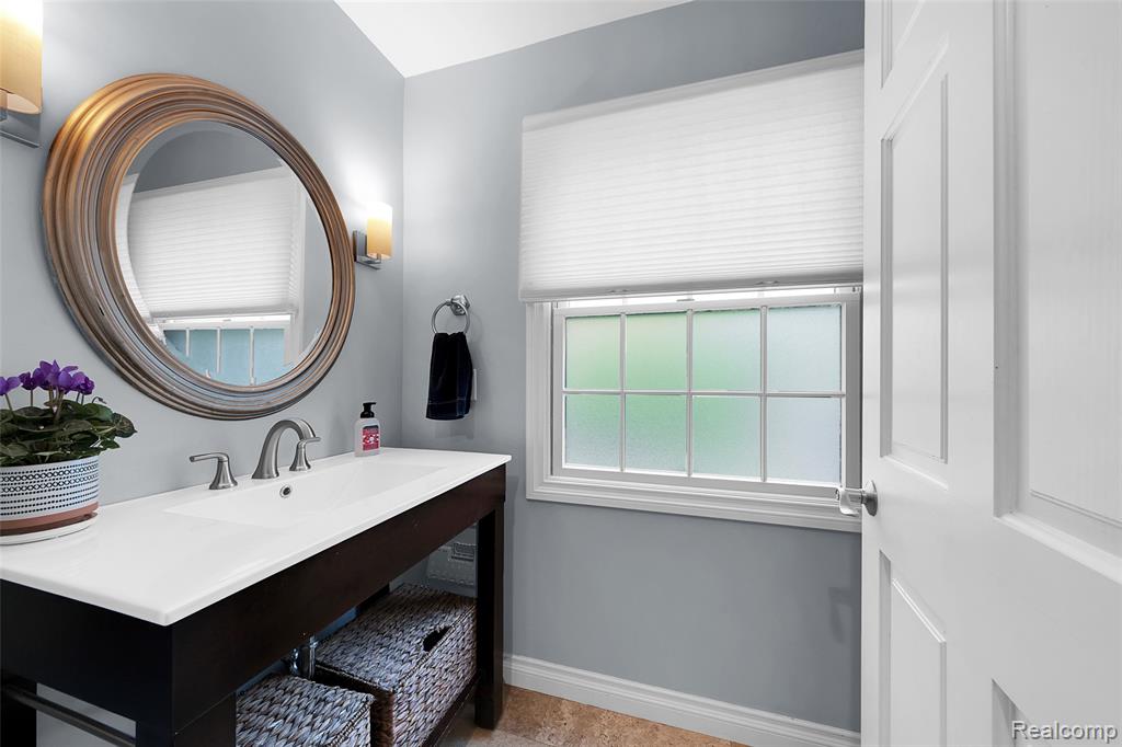828 Westchester Road, Grosse Pointe Park, MI 48230 — Photo 10