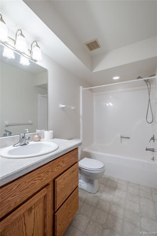5355 Wyndemere Common Square, Swartz Creek, MI 48473 — Photo 22