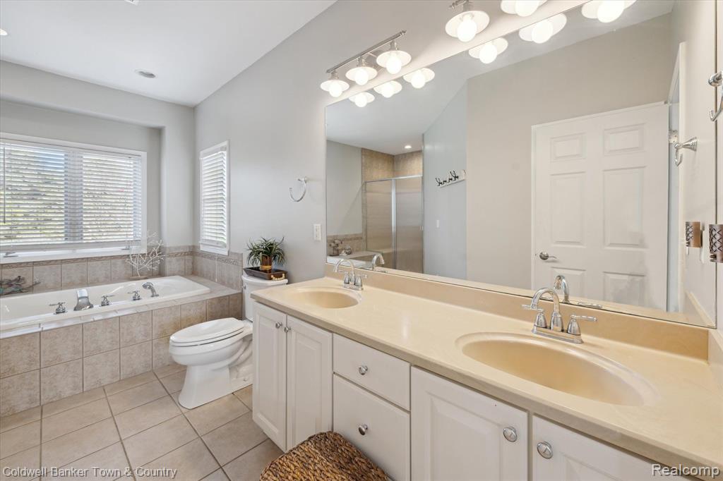 769 SADDLE CLUB Lane, Howell, MI 48843 — Photo 21