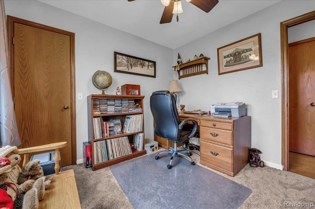 706 DONNALEE Drive, Monroe, MI 48162 — Photo 18