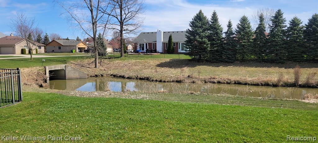 47466 S FORK Drive, Macomb, MI 48044 — Photo 36
