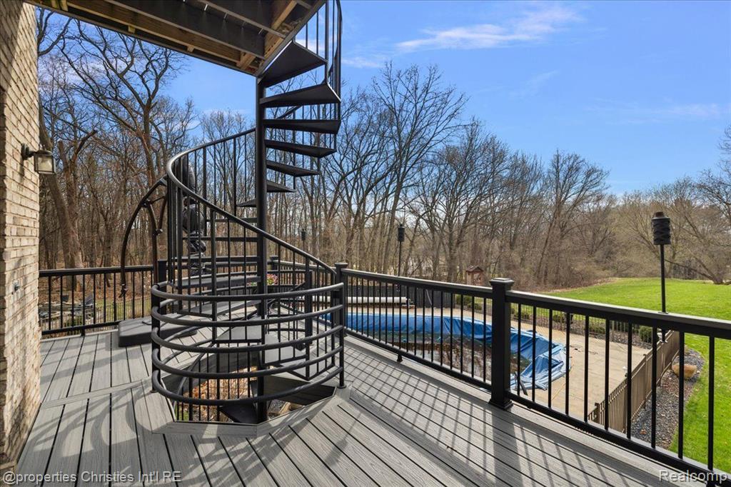 1194 EAGLE NEST CT, Milford, MI 48381 — Photo 22