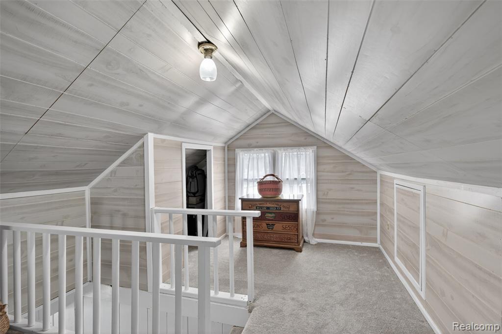 1430 Benvenue Street, Sylvan Lake, MI 48320 — Photo 30