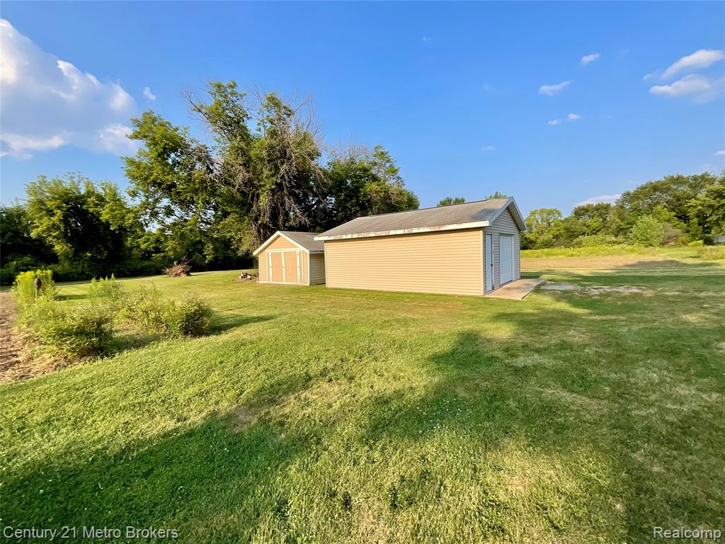 4472 Grand Blanc Road, Swartz Creek, MI 48473 — Photo 4