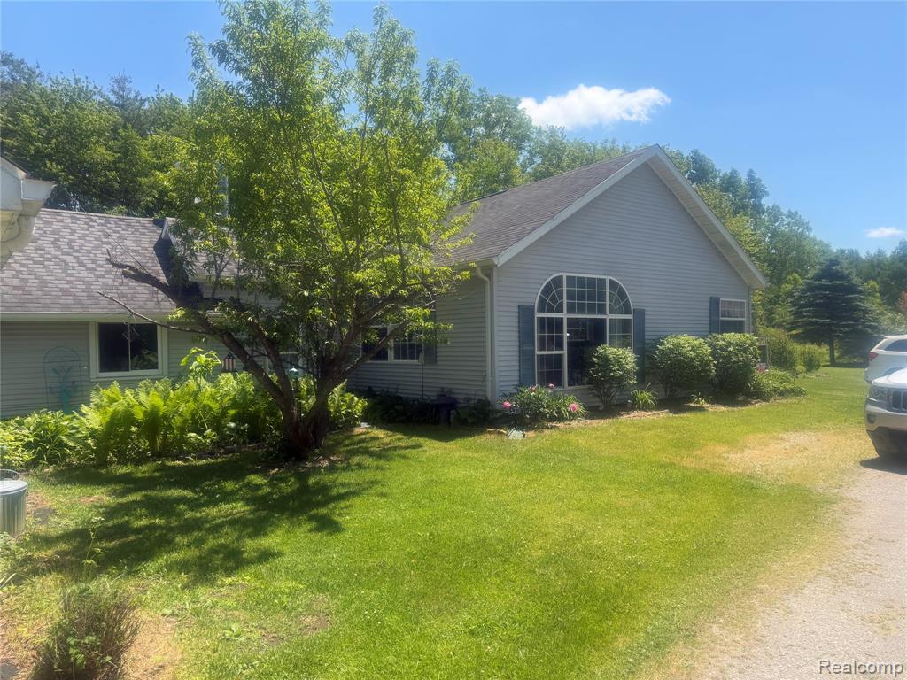 5716 Falkenbury Road, North Branch, MI 48461 — Photo 48