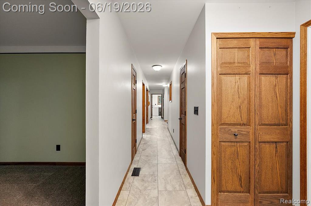 670 Rolling Acres Drive, Ortonville, MI 48462 — Photo 9