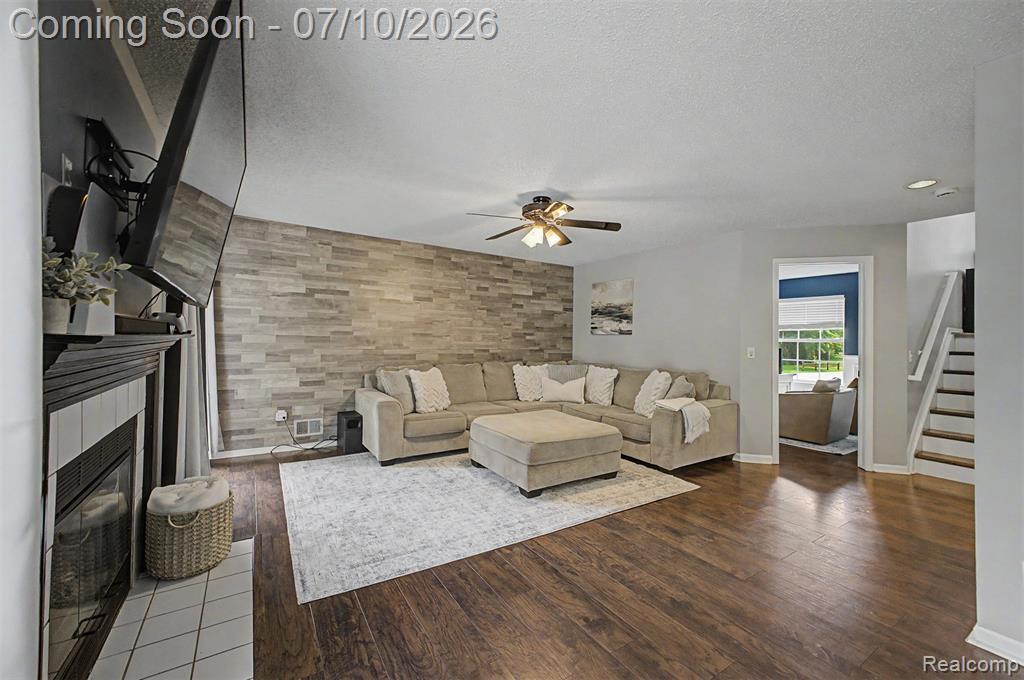 6400 Lake Meadow Drive, Waterford, MI 48327 — Photo 26