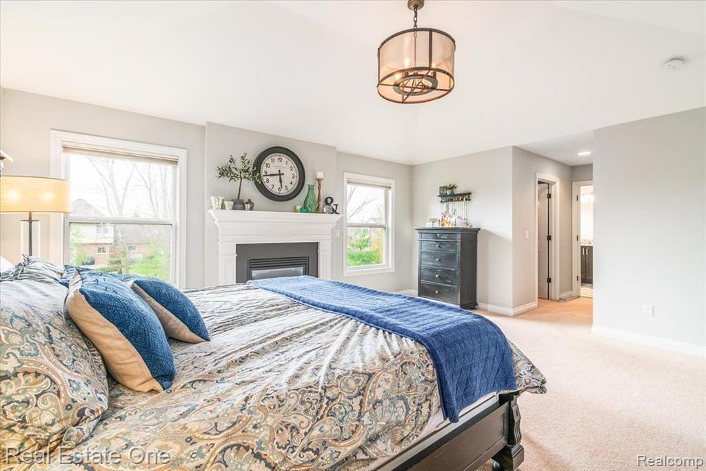 48025 E OXFORD Court, Canton, MI 48187 — Photo 62