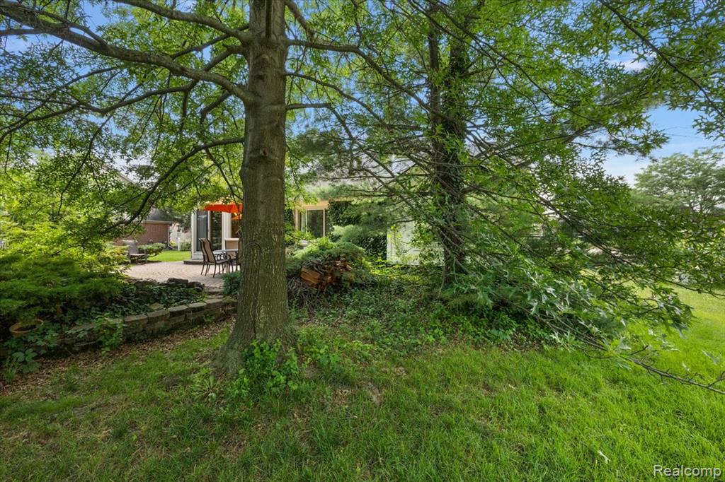 42764 Bloomingdale Drive, Sterling Heights, MI 48314 — Photo 44