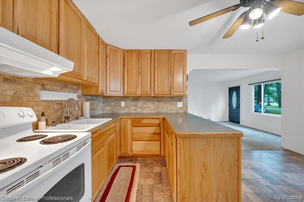 2064 Miles Road, Lapeer, MI 48446 — Photo 15