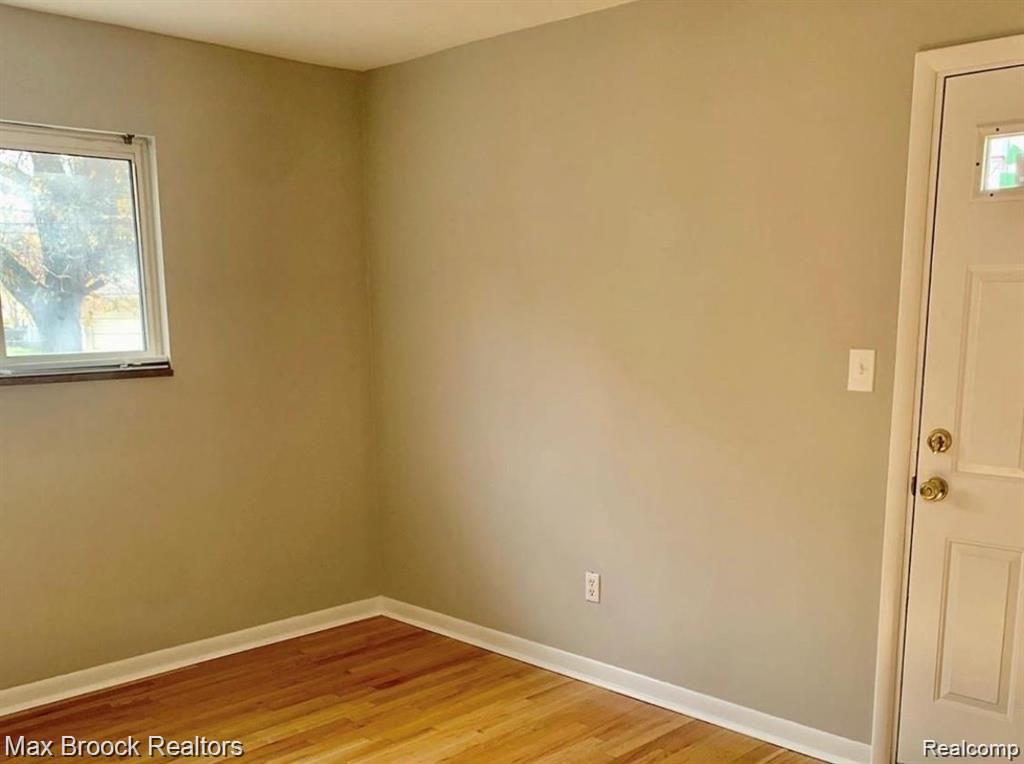 3970 MCKINLEY Street, Detroit, MI 48208 — Photo 7