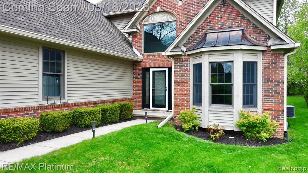 5043 Oak Bluff Court, Howell, MI 48843 — Photo 6
