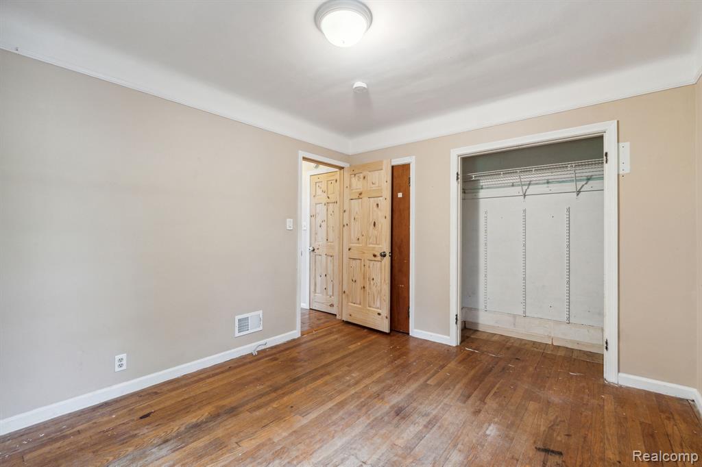 4311 FENTON Road, Flint, MI 48507 — Photo 21