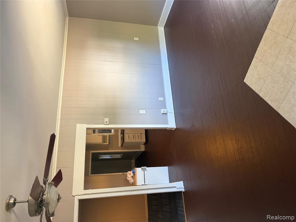479 Cambridge Road, Royal Oak, MI 48067 — Photo 11