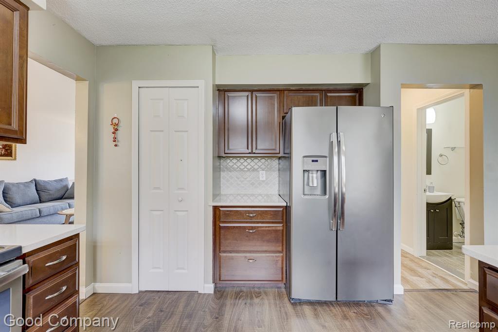 42293 Saltz Road, Canton, MI 48187 — Photo 18