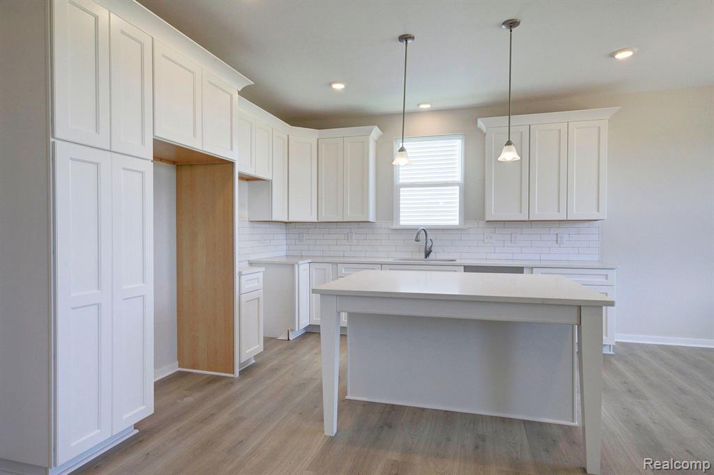 549 BIRKDALE Drive, Howell, MI 48843 — Photo 9