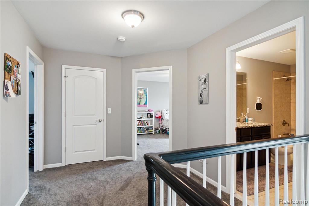 571 HUDSON Circle, South Lyon, MI 48178 — Photo 36