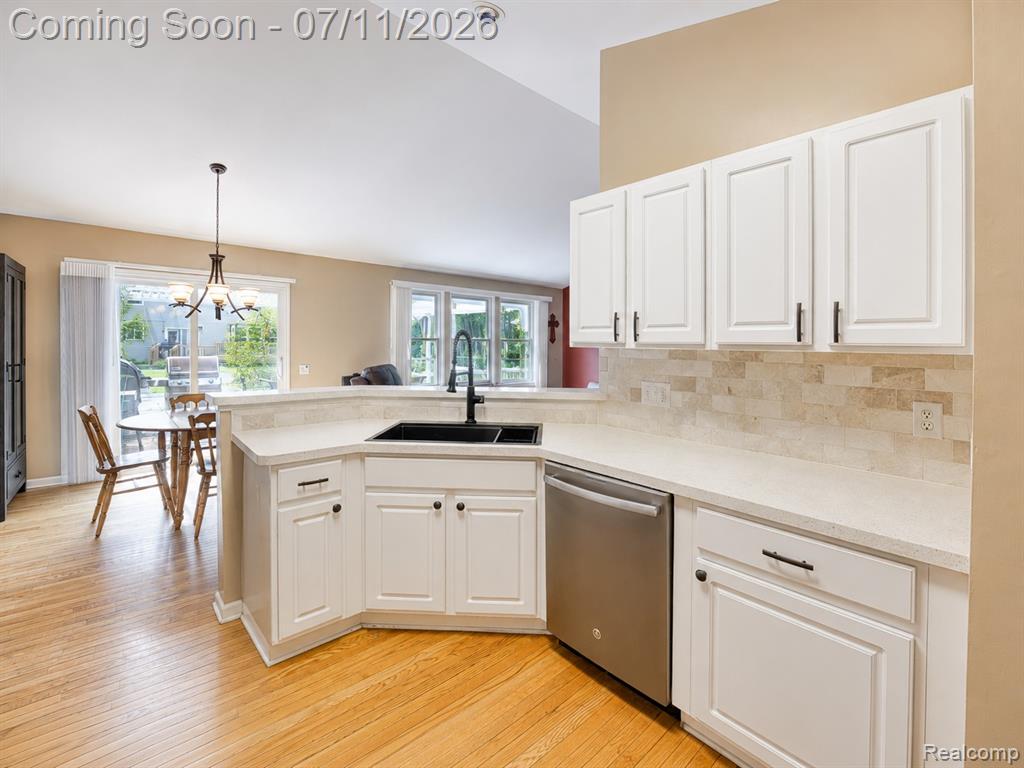 6564 Enchanted Drive, Ypsilanti, MI 48197 — Photo 2