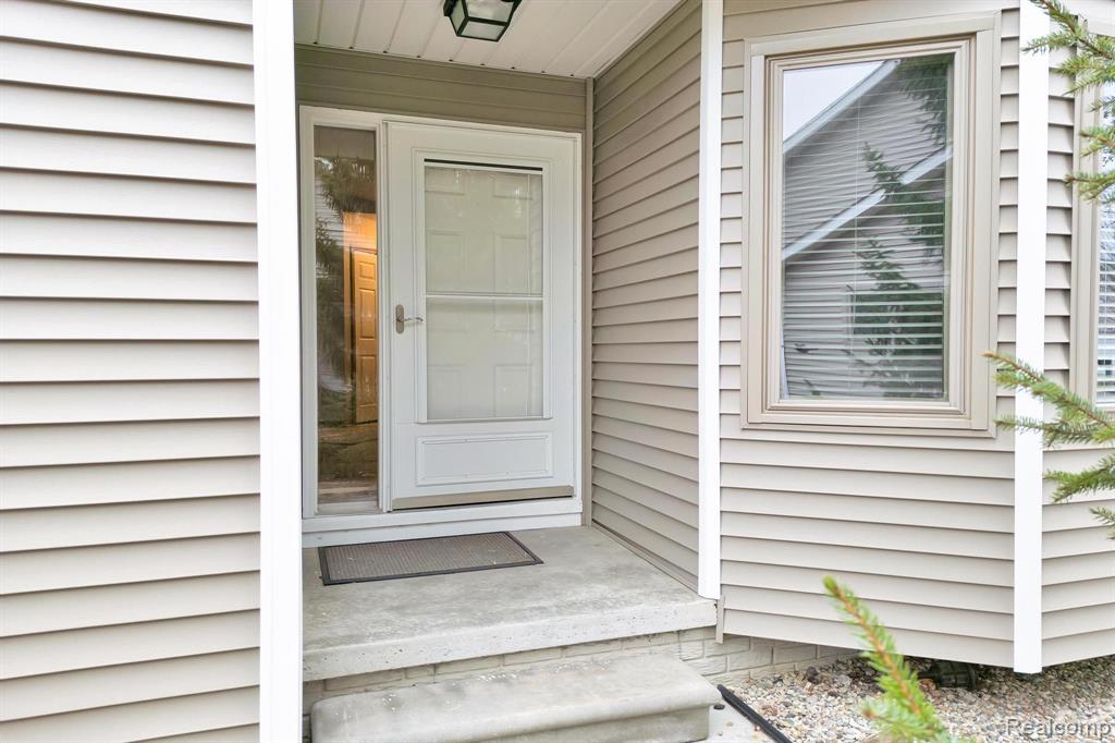 9098 EMILY Drive, Davison, MI 48423 — Photo 2