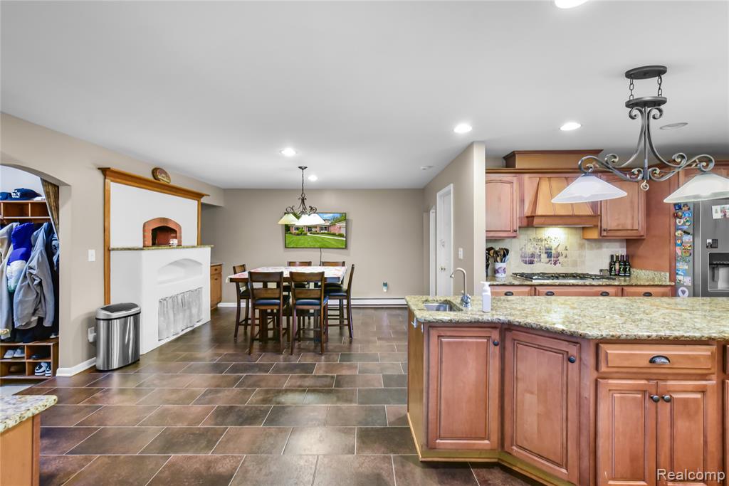 26060 Hidden Lane, Grosse Ile, MI 48138 — Photo 27