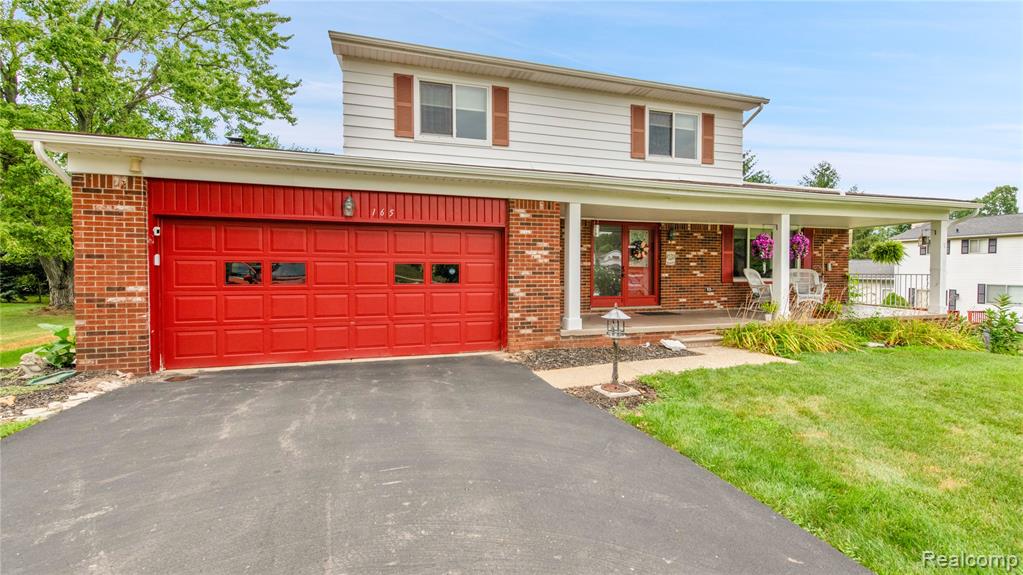 165 Lisa Court, White Lake, MI — Photo 2
