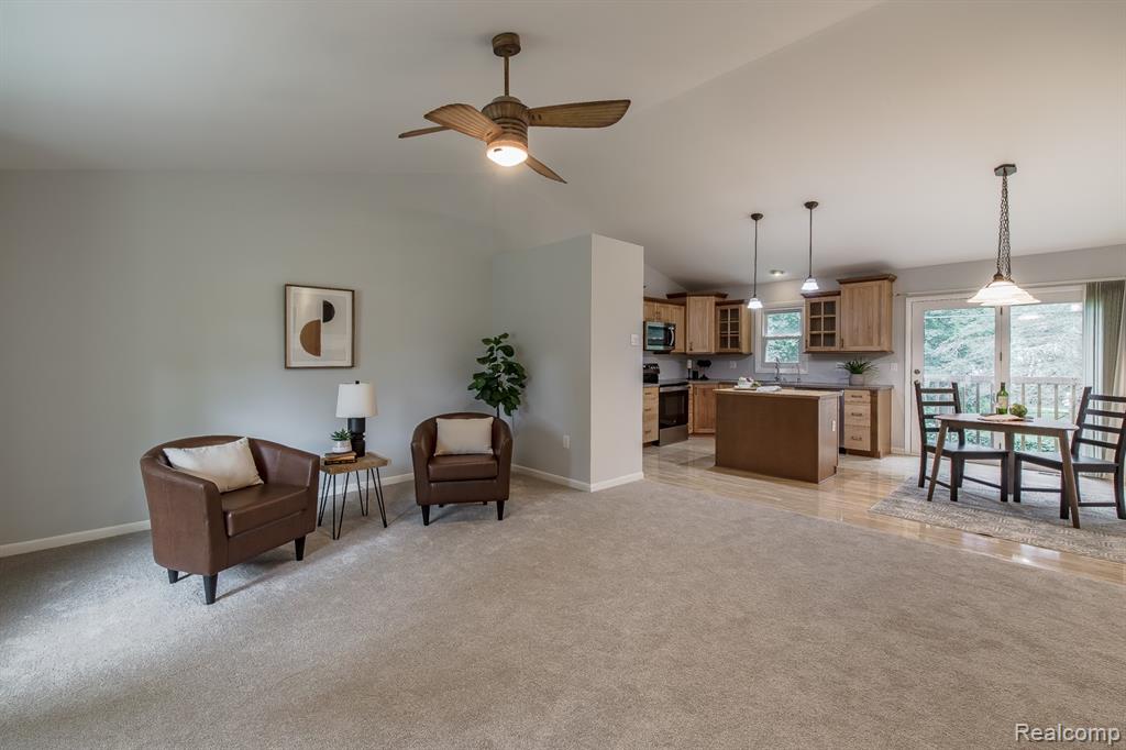 948 McClellan Street, Lake Orion, MI 48362 — Photo 5