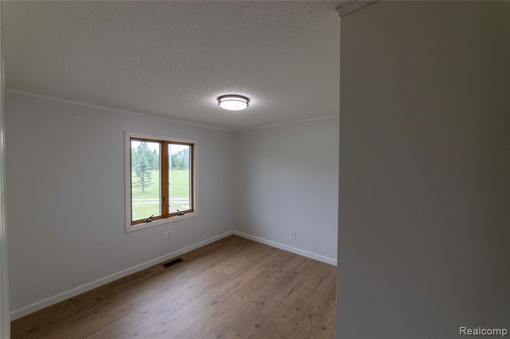 8410 Smith Road, Gaines Vlg, MI 48436 — Photo 16