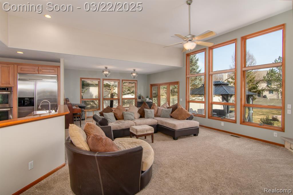 5271 WYNDEMERE Square, Swartz Creek, MI 48473 — Photo 4