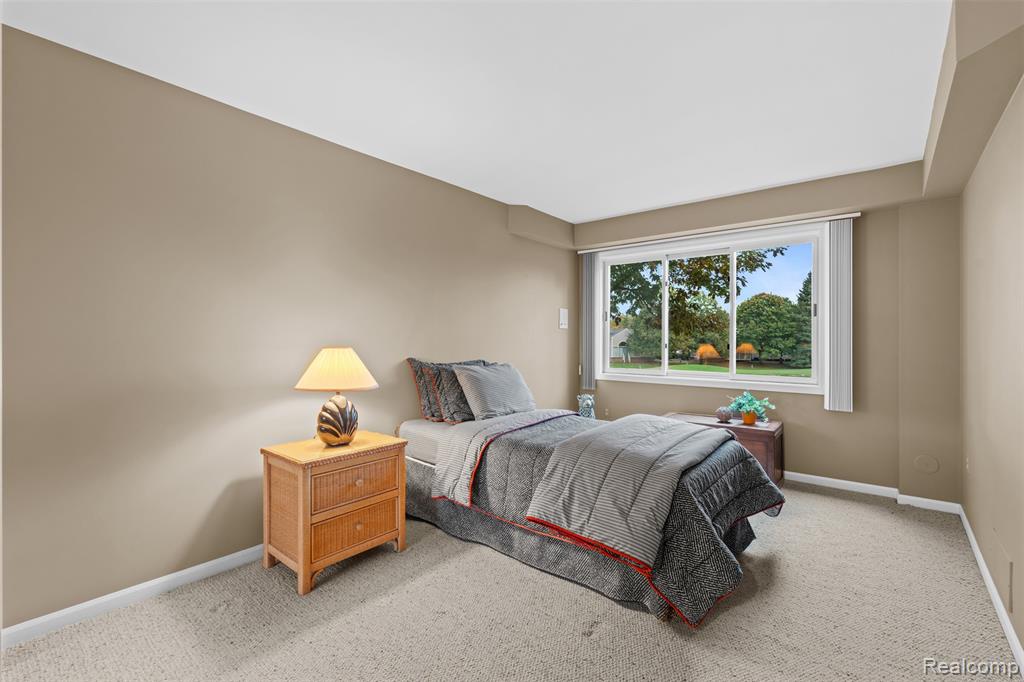 818 Edgemont Run, Bloomfield Hills, MI 48304 — Photo 21