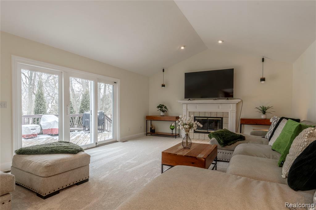 5500 Huntsman Drive, White Lake, MI 48383 — Photo 15