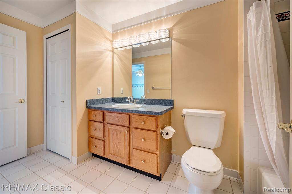 4661 Mallards Landing, Highland, MI — Photo 40