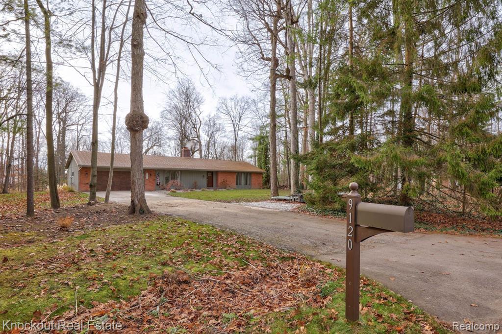 9120 S RONRICK Place, Frankenmuth, MI 48734 — Photo 2